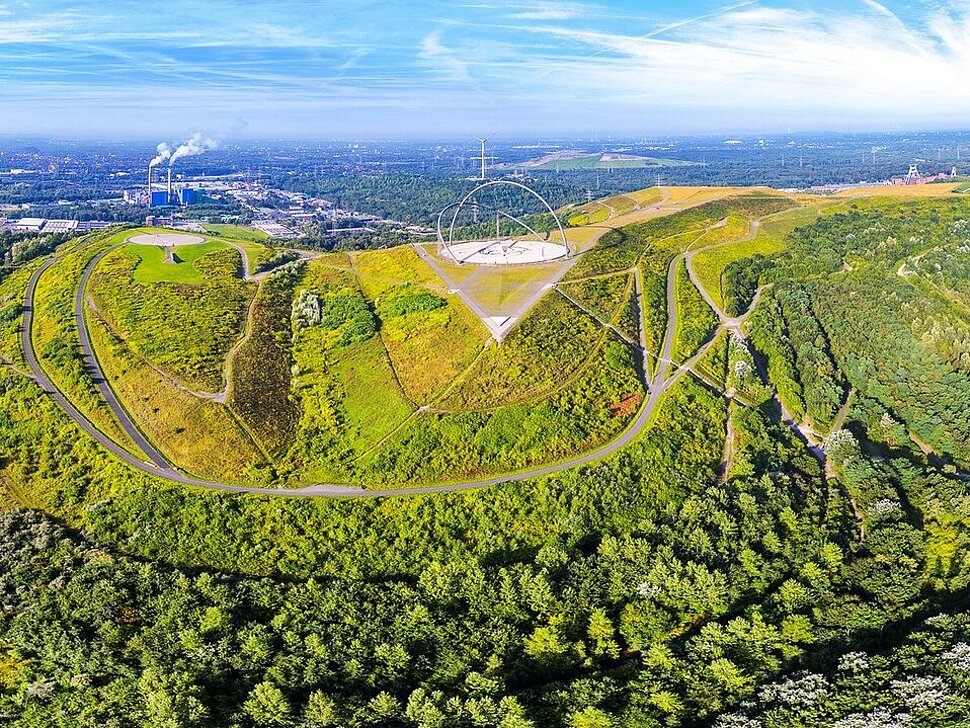 Panorama Halde Hoheward aus der Luft.